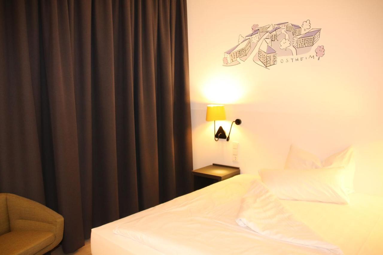 Hotel Im Leskanpark Cologne Exterior photo