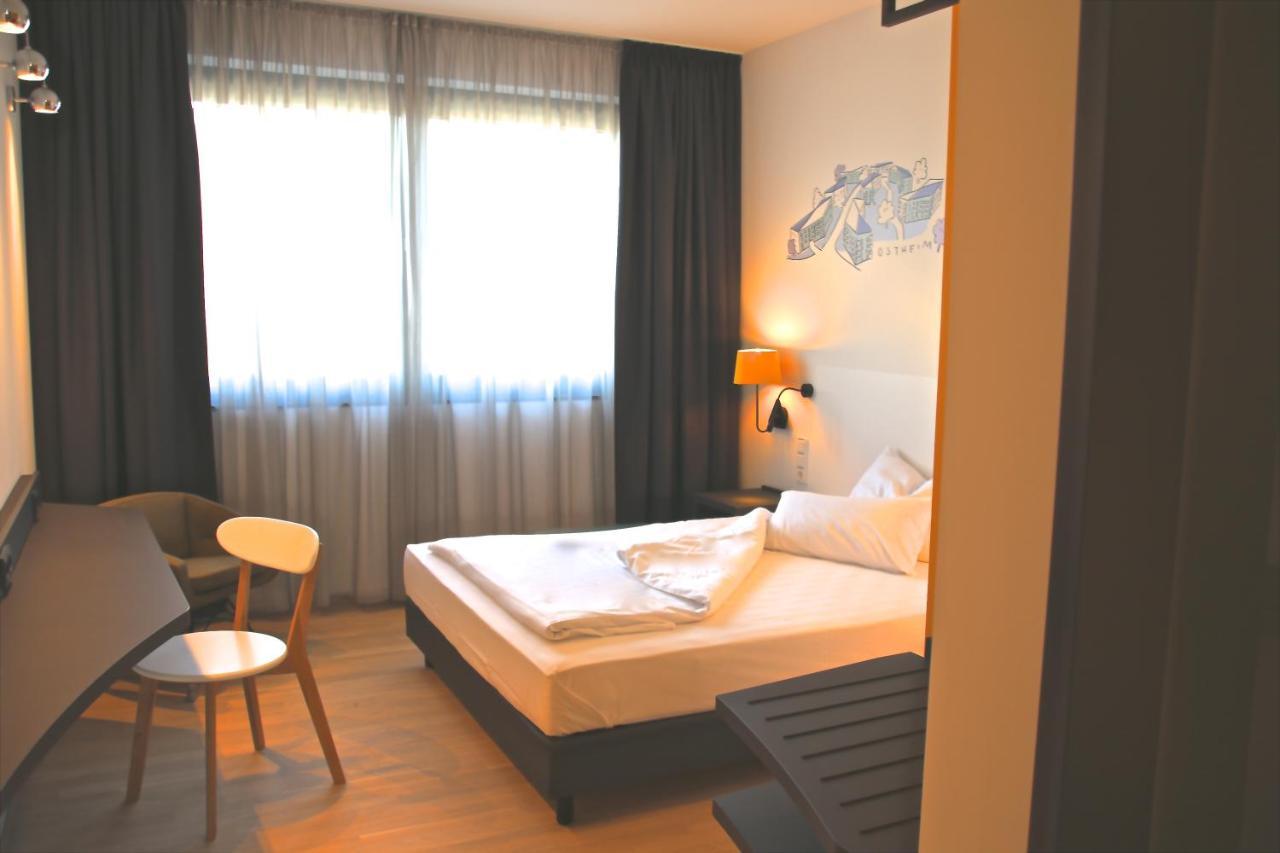 Hotel Im Leskanpark Cologne Exterior photo