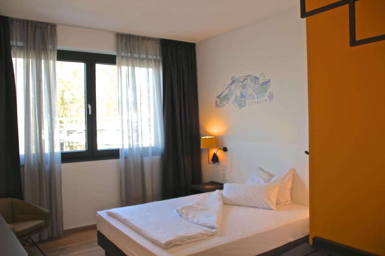 Hotel Im Leskanpark Cologne Exterior photo