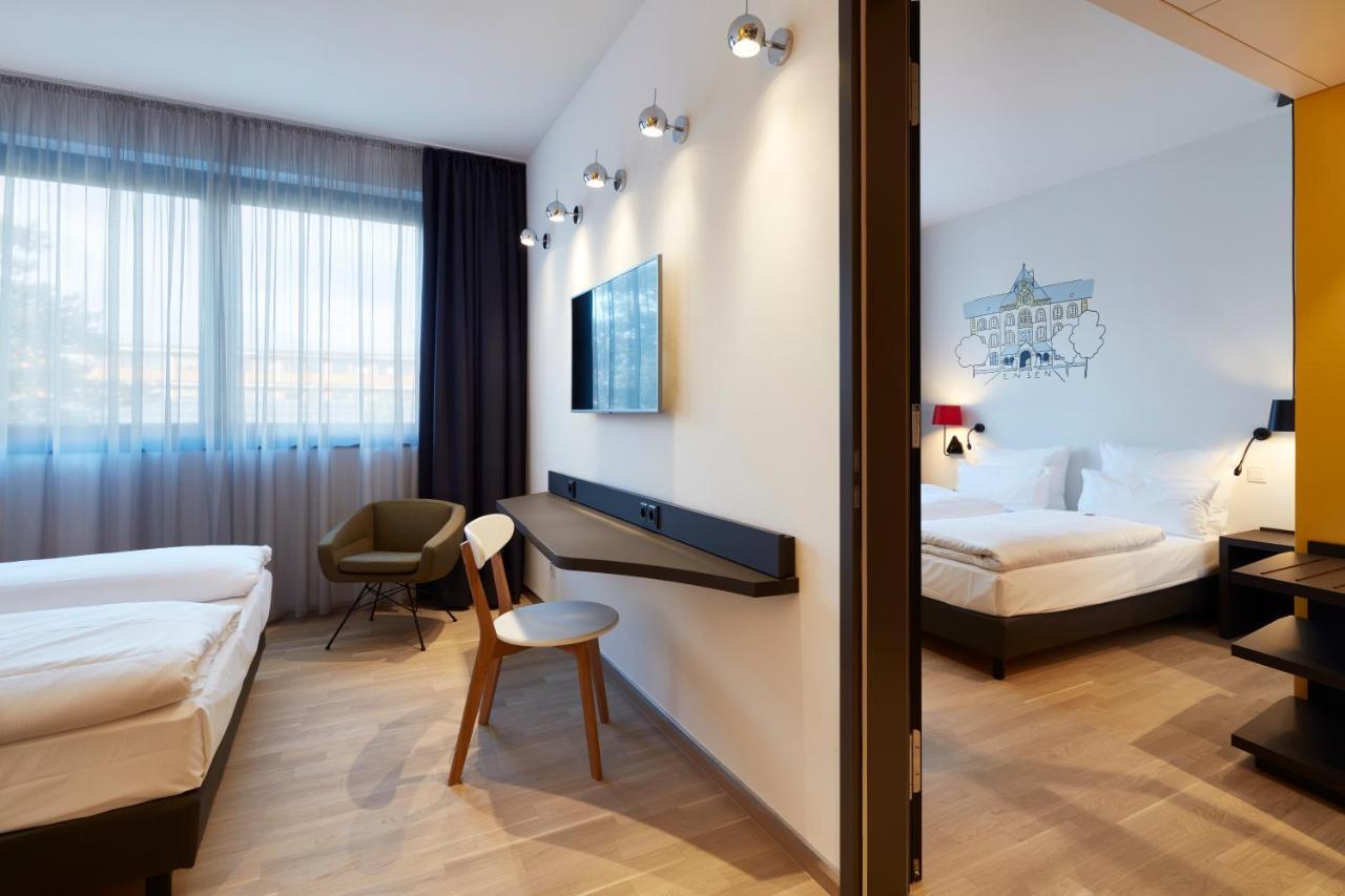 Hotel Im Leskanpark Cologne Exterior photo